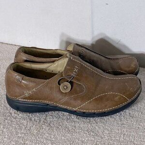Clarks Unstructured Brown Leather Slip on Shoes 6.5